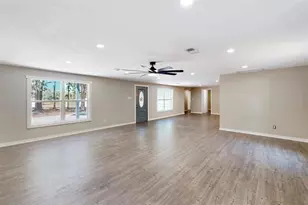 333 Northwood Cir, Rockdale, TX 76567 - Photo 5