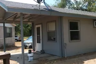 1010 Co Rd 490, Elgin, TX 78621 - Photo 23