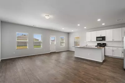 202 Chesterfield Drive, Kyle, TX 78640 - Photo 9