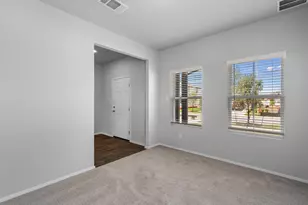 202 Chesterfield Dr, Kyle, TX 78640 - Photo 7