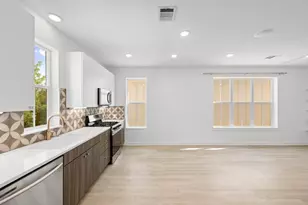 2624 Metcalfe Rd, Austin, TX 78741 - Photo 9