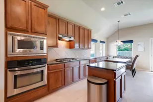 13717 Long Shadow Dr, Manor, TX 78653 - Photo 13