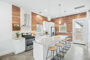 1218 Eleanor St, Austin, TX 78721 - Photo 7