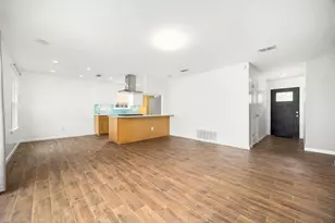 7802 Elderberry Dr, Austin, TX 78745 - Photo 9