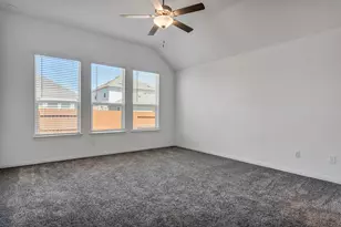 506 Sixpence Ln, Georgetown, TX 78628 - Photo 21