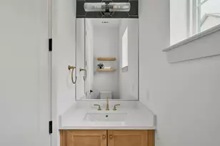 2209 Woodland Ave, Austin, TX 78741 - Photo 9