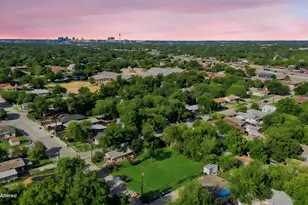 1906 Buffalo St, San Antonio, TX 78211 - Photo 7