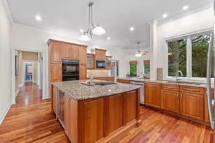 8900 Bell Mountain Dr, Austin, TX 78730 - Photo 13