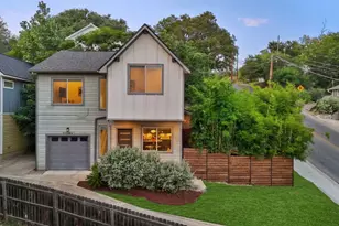 1158 Ridgeway Dr, Austin, TX 78702 - Photo 3