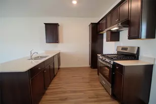 3405 Breckenridge Dr, Austin, TX 78744 - Photo 5