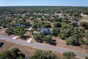 1021 Canna Lily Cir, Driftwood, TX 78619 - Photo 33