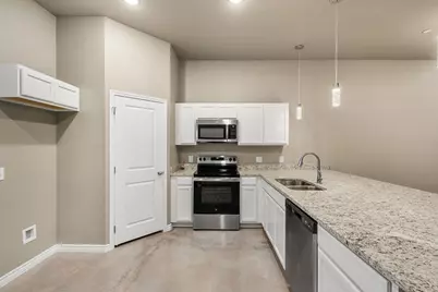 408 W Avenue C, Copperas Cove, TX 76522 - Photo 5