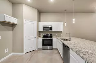 408 W Avenue C, Copperas Cove, TX 76522 - Photo 5