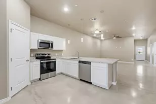 408 W Avenue C, Copperas Cove, TX 76522 - Photo 7