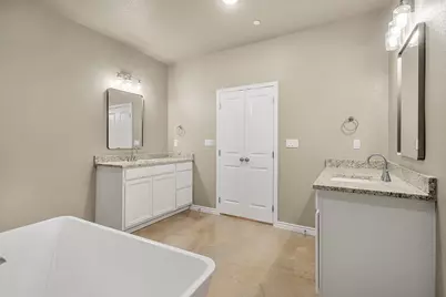 408 W Avenue C, Copperas Cove, TX 76522 - Photo 17