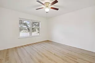 1611 Sunnycrest Cir, New Braunfels, TX 78130 - Photo 15