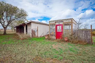 1350 Co Rd 414, Jonesboro, TX 76538 - Photo 33