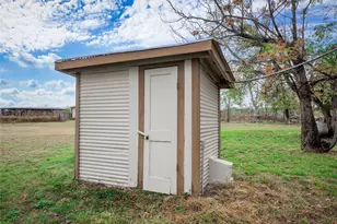 1350 Co Rd 414, Jonesboro, TX 76538 - Photo 29