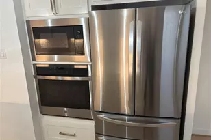 200 Dycus Bnd, Liberty Hill, TX 78642 - Photo 7