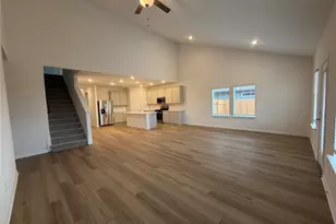 744 Universal Dr, Hutto, TX 78634 - Photo 5