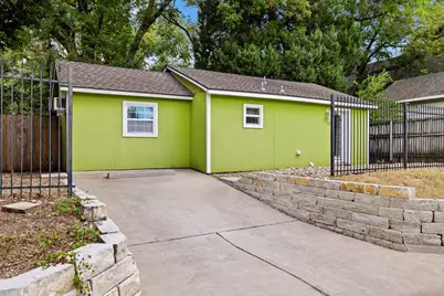 75 Pedernales Street, Austin, TX 78702 - Photo 17