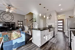 1700 Perez St, Austin, TX 78721 - Photo 3