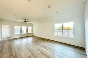 220 Oriole St, Kyle, TX 78640 - Photo 3