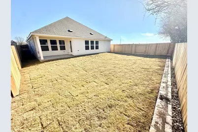 220 Oriole Street, Kyle, TX 78640 - Photo 9