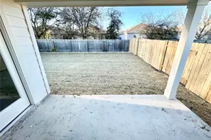 220 Oriole St, Kyle, TX 78640 - Photo 7