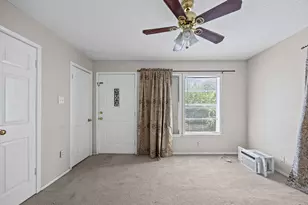 908 Vargas Rd, Austin, TX 78741 - Photo 9