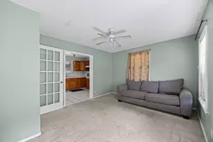 908 Vargas Rd, Austin, TX 78741 - Photo 13