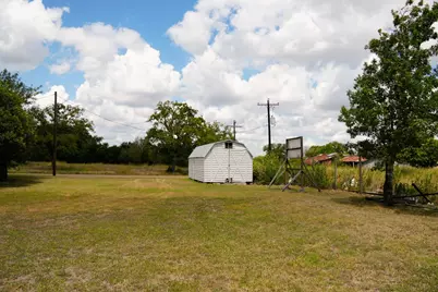 1400 Fm 609 Road, Flatonia, TX 78941 - Photo 17