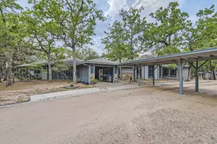 200 Woodlands Dr, Bastrop, TX 78602 - Photo 35