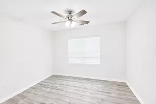 1401 W 7th, Taylor, TX 76574 - Photo 11