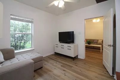 5411 Hudson Street, Austin, TX 78721 - Photo 7