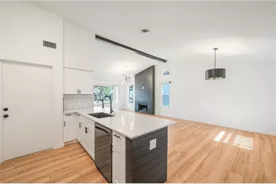 4707 Alta Loma Drive, Austin, TX 78749 - Photo 9