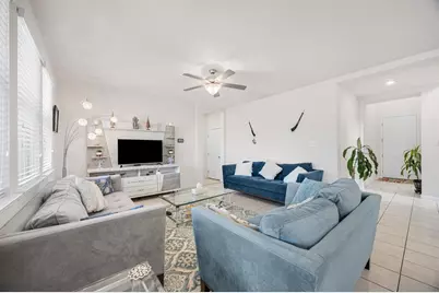 11813 Sandy Lodge Court, Manor, TX 78653 - Photo 9