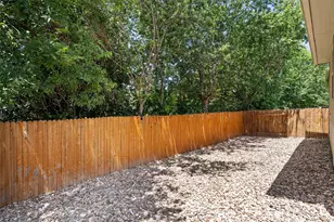256 Pelican Bay Cir, Kyle, TX 78640 - Photo 27