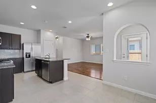 256 Pelican Bay Cir, Kyle, TX 78640 - Photo 9