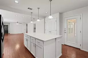 206 Paint Creek Ln, Georgetown, TX 78633 - Photo 11