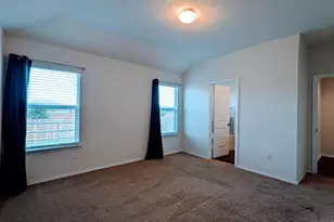 121 Dylan Dr, San Marcos, TX 78666 - Photo 11