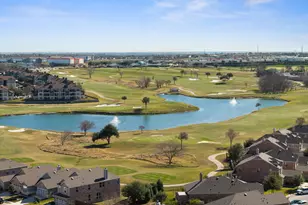 105 W Highfield St, Hutto, TX 78634 - Photo 29