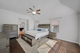 105 W Highfield St, Hutto, TX 78634 - Photo 15