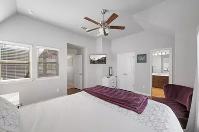 105 W Highfield Street, Hutto, TX 78634 - Photo 23