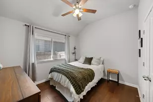 105 W Highfield St, Hutto, TX 78634 - Photo 15