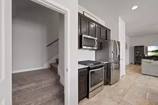 105 W Highfield St, Hutto, TX 78634 - Photo 29