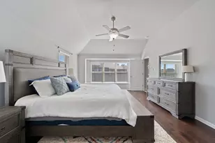 105 W Highfield St, Hutto, TX 78634 - Photo 11