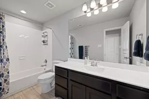 105 W Highfield St, Hutto, TX 78634 - Photo 23