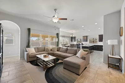 105 W Highfield Street, Hutto, TX 78634 - Photo 9