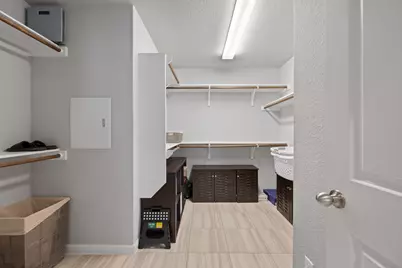 105 W Highfield Street, Hutto, TX 78634 - Photo 19